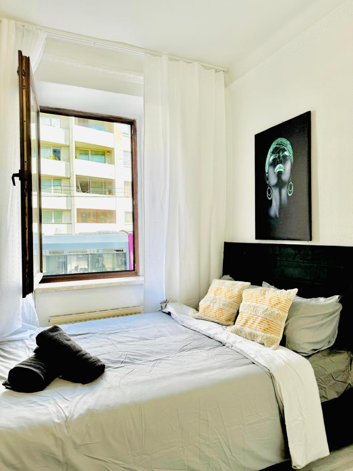 Very Spacious Apartment For Up To 7P With Great Location Wien Exteriör bild