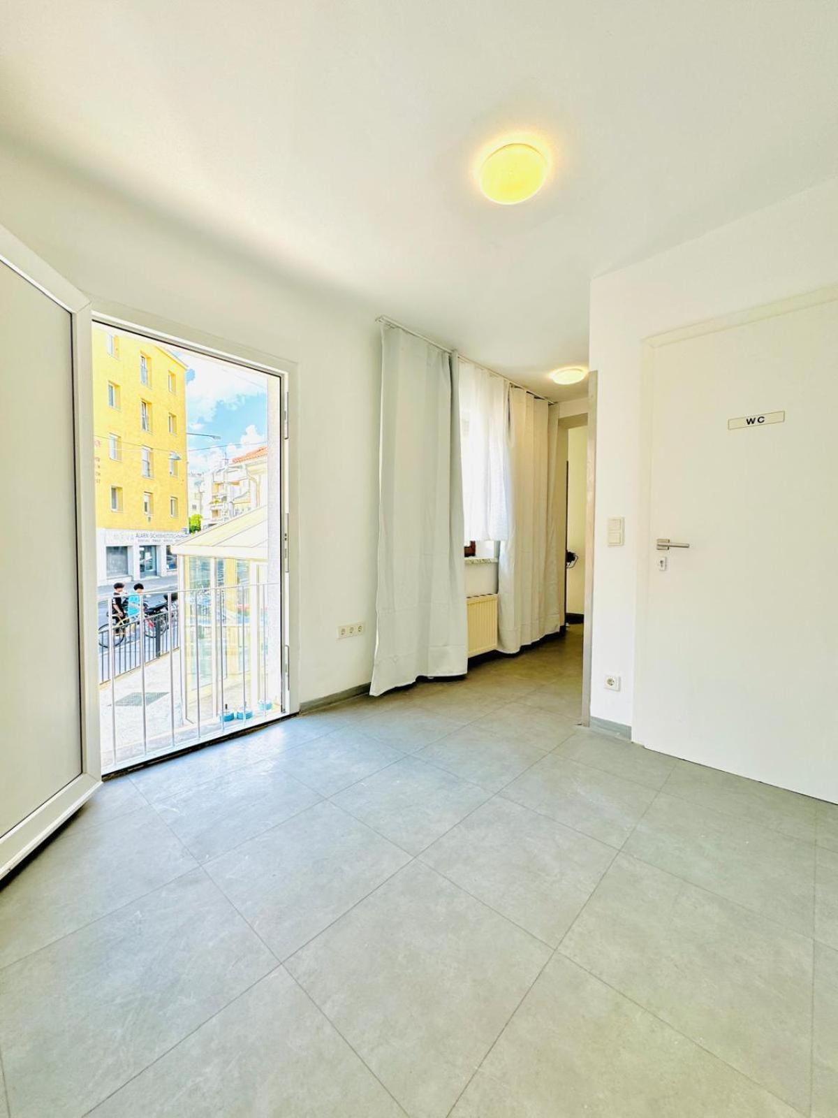 Very Spacious Apartment For Up To 7P With Great Location Wien Exteriör bild